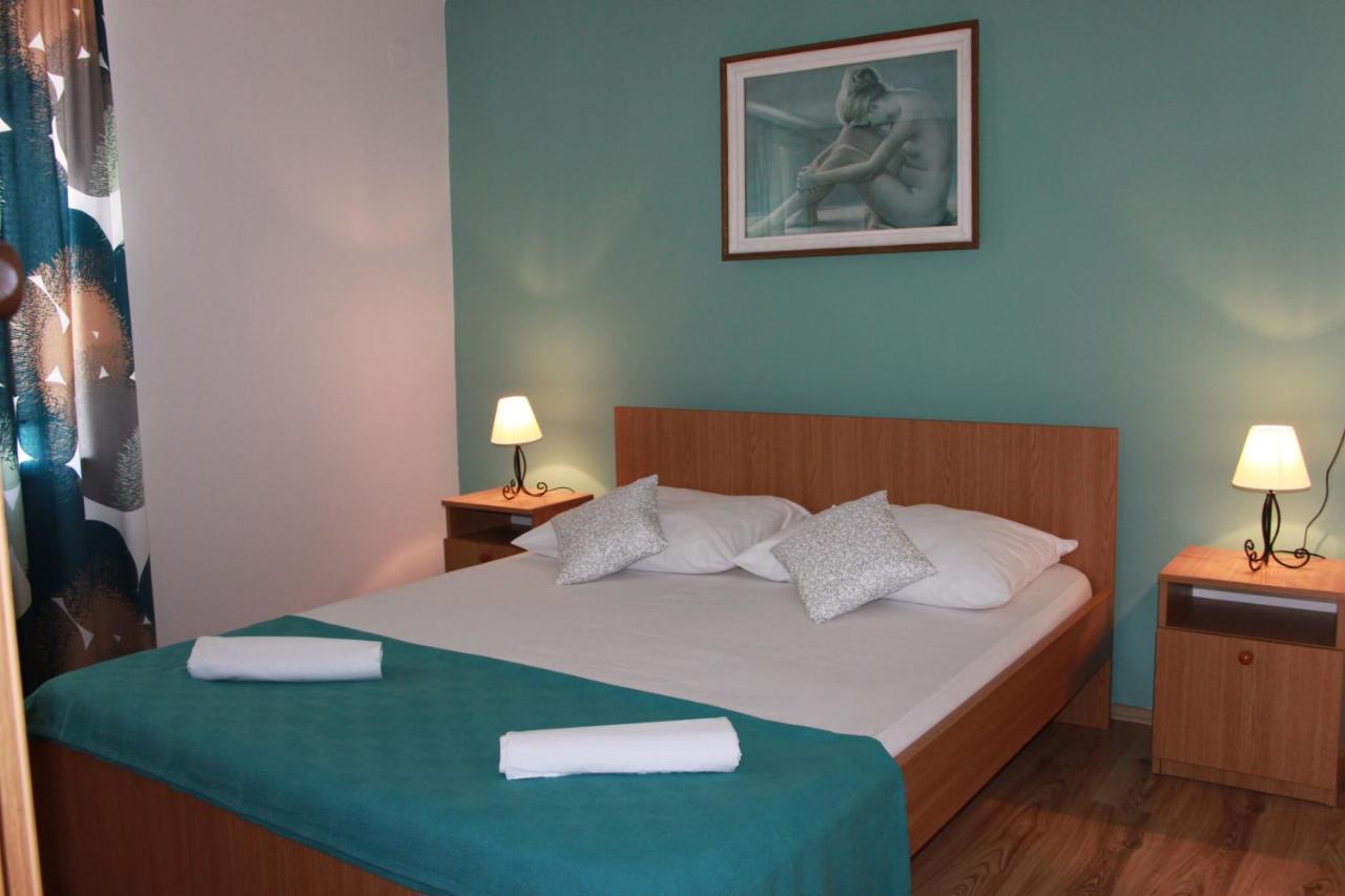Apartmani Dienes Novi Vinodolski Esterno foto